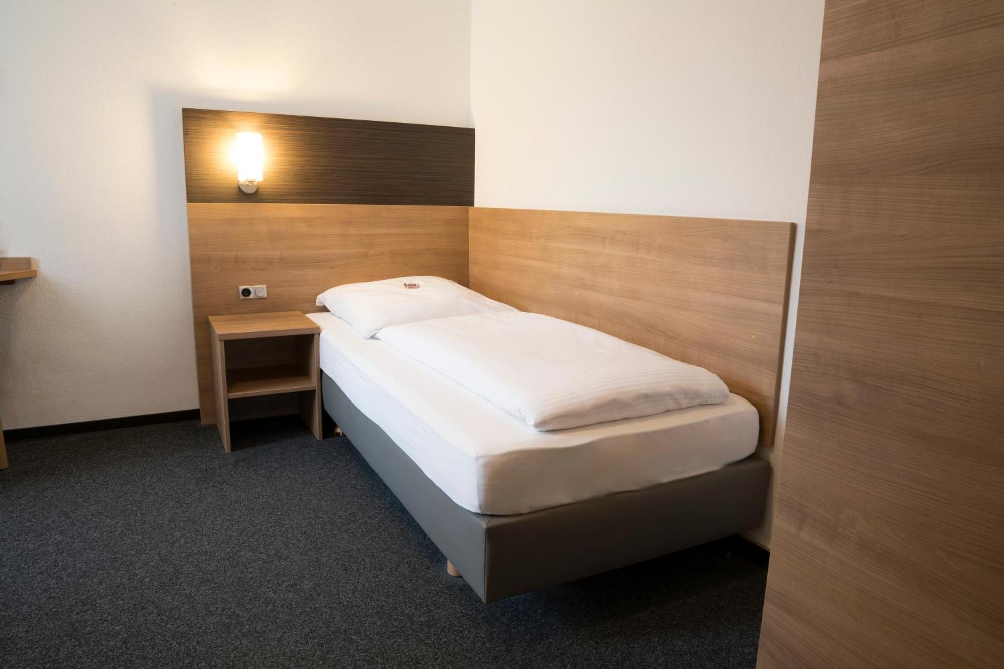 Hotel Zur Post Weilheim an der Teck Esterno foto
